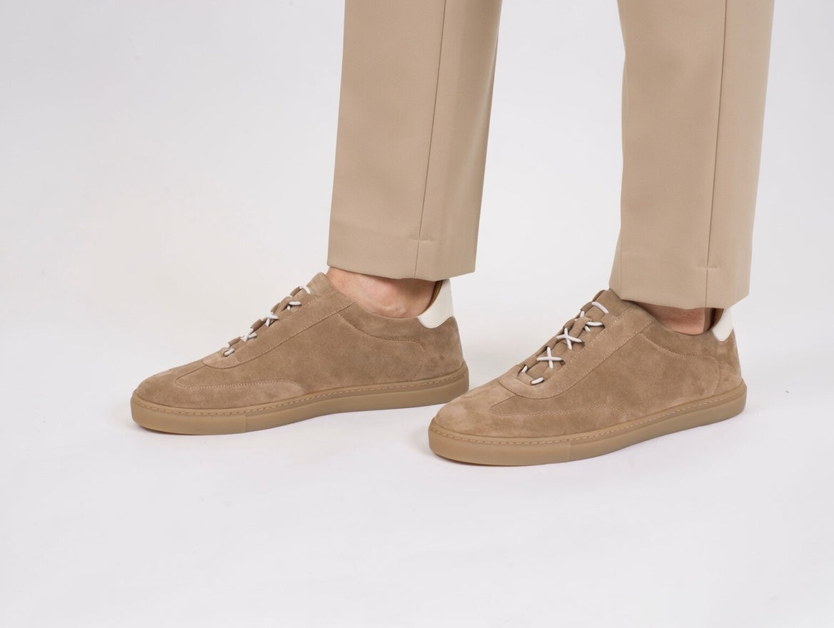 "TENNIS 1884" Sneaker uomo in camoscio sabbia